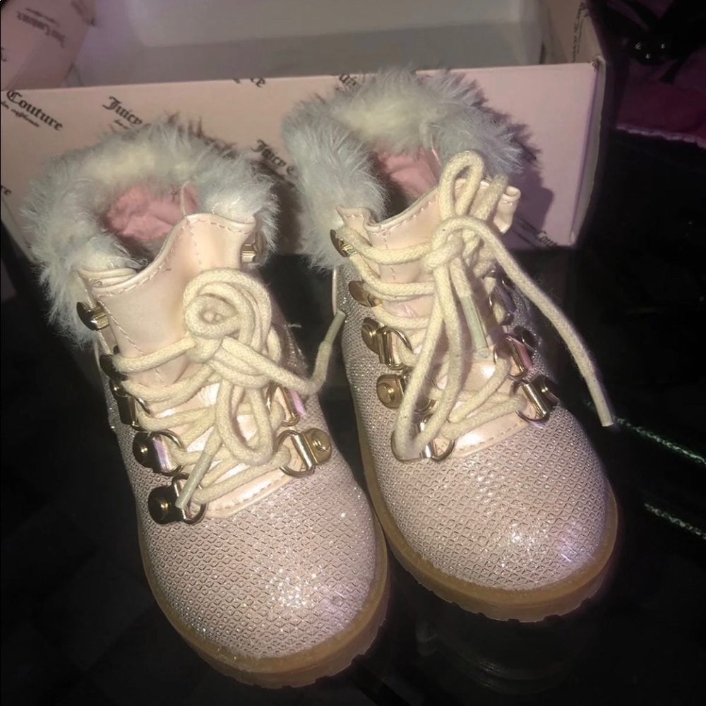 Juicy Couture Lil Huntington Like New